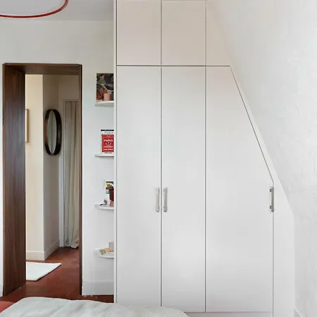 La Rouge Du Marais *