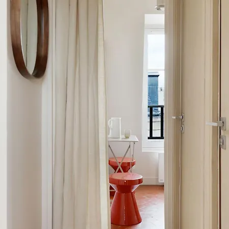 La Rouge Du Marais Apartment